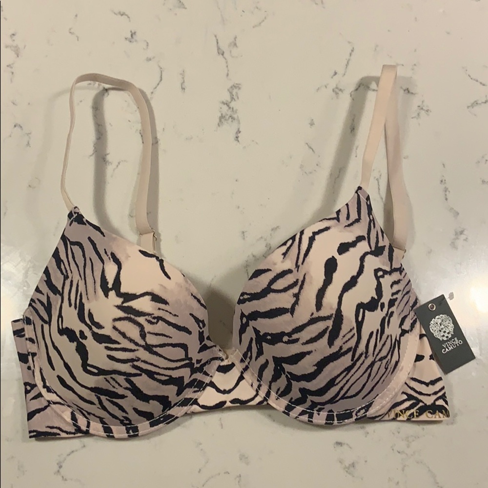 NEW Vince Camuto Bra